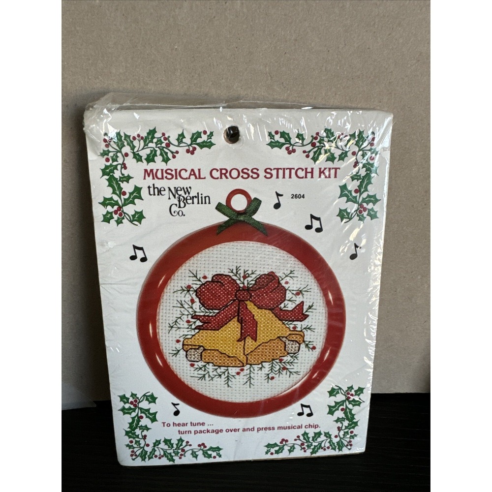 1993 New Berlin Co Christmas Bells 2604 Cross Stitch Ornament Kit Vintage‎ NOS